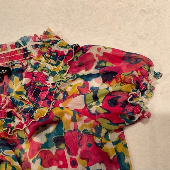 Women’s Unique Spectrum Multi Color Top With Ruffle Trim Size Medium - Picture 10 of 12
